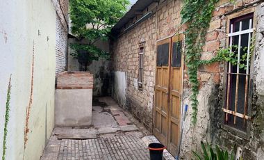 SANTILLI - LAPRIDA 860 - Lomas de Zamora Oeste