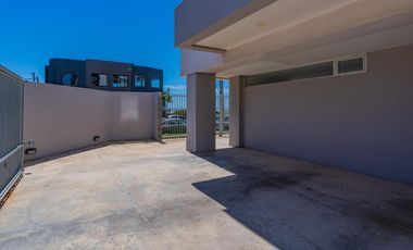 Exclusivo Penthouse frente al mar