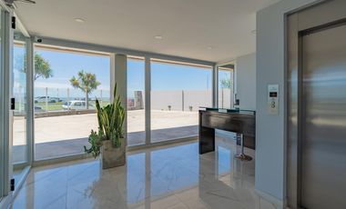 Exclusivo Penthouse frente al mar