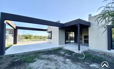 Casa 3 Dorm. A estrenar - La Arbolada, Villa de Merlo