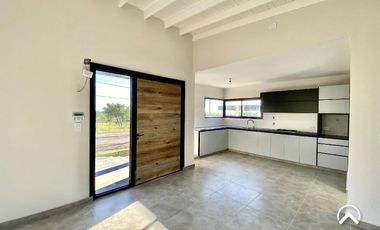 Casa 3 Dorm. A estrenar - La Arbolada, Villa de Merlo