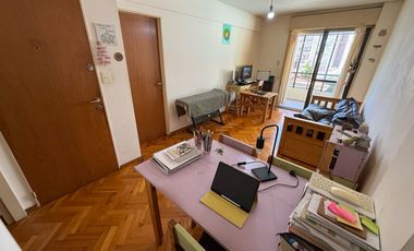 VENTA DEPARTAMENTO 1 DORMITORIO CON PARRILLERO EN ZONA RÍO