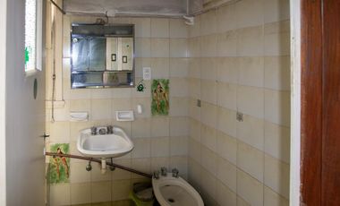 Casa en  esquina excelente ubicación