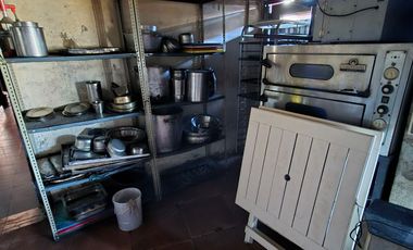 Alquiler Amplio Local amoblado en Temperley Este