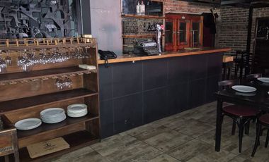 Alquiler Amplio Local amoblado en Temperley Este