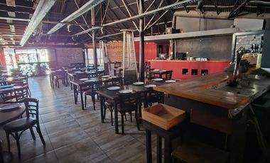 Alquiler Amplio Local amoblado en Temperley Este