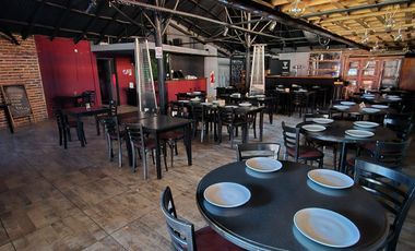 Alquiler Amplio Local amoblado en Temperley Este