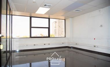Oficina en Arriendo en Alameda a la altura de torre Entel entre San Martin y Tucapel Jiménez