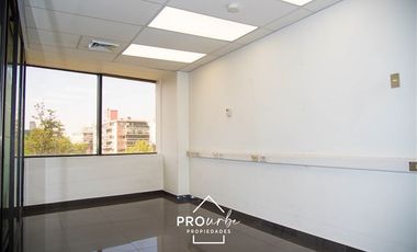 Oficina en Arriendo en Alameda a la altura de torre Entel entre San Martin y Tucapel Jiménez