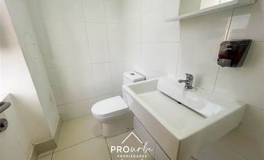 Oficina en Arriendo en Alameda a la altura de torre Entel entre San Martin y Tucapel Jiménez