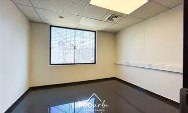Oficina en Arriendo en Alameda a la altura de torre Entel entre San Martin y Tucapel Jiménez