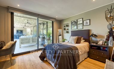Las Brisas, Casa moderna, impecable, con jardín bien formado