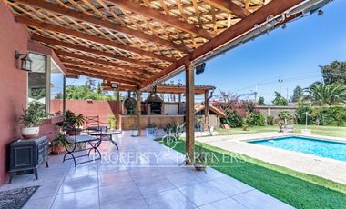 Funcional Casa en Condominio con Excelente Conectividad