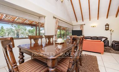 Funcional Casa en Condominio con Excelente Conectividad