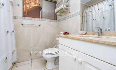 Funcional Casa en Condominio con Excelente Conectividad