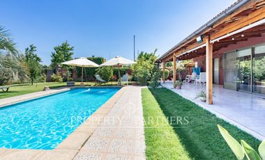Funcional Casa en Condominio con Excelente Conectividad