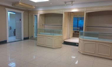Local Comercial en Alquiler Centro Comercial Alborada SanS