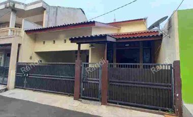 JUAL RUMAH KOMPLEK DI JATIWARINGIN 1,9 M BEBAS BANJIR FULL FURNISHED