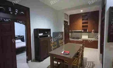 JUAL RUMAH KOMPLEK DI JATIWARINGIN 1,9 M BEBAS BANJIR FULL FURNISHED
