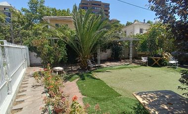 Casa Providencia con espacio para 7 Vehículos
