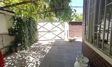 Casa Providencia con espacio para 7 Vehículos