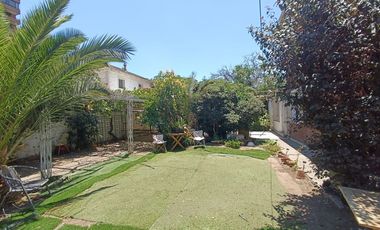 Casa Providencia con espacio para 7 Vehículos