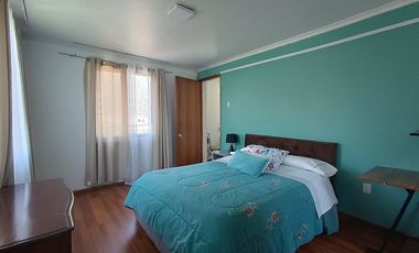 Casa Providencia con espacio para 7 Vehículos