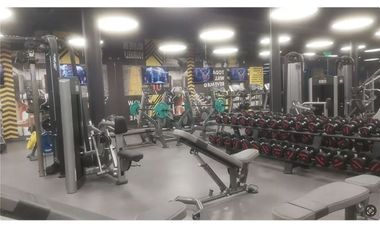 Cómodo, luminoso amplia terraza!