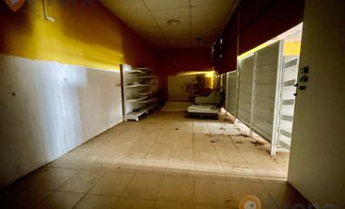 Local en Carcaraña con casa de 5 dormitorios