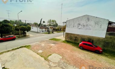 Local en Carcaraña con casa de 5 dormitorios