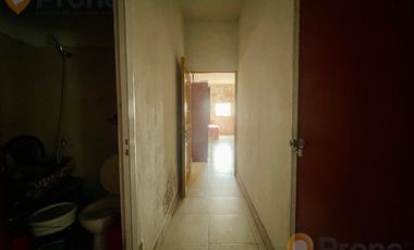 Local en Carcaraña con casa de 5 dormitorios