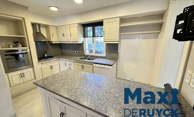 Importante chalet en la barranca de Quilmes