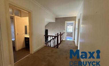 Importante chalet en la barranca de Quilmes