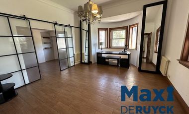 Importante chalet en la barranca de Quilmes