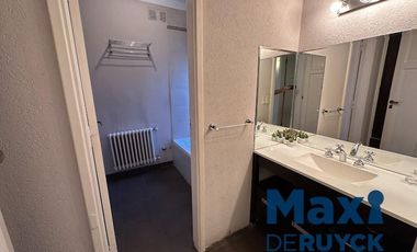 Importante chalet en la barranca de Quilmes