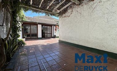 Importante chalet en la barranca de Quilmes