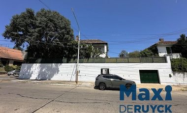 Importante chalet en la barranca de Quilmes