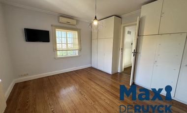 Importante chalet en la barranca de Quilmes