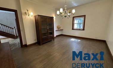 Importante chalet en la barranca de Quilmes