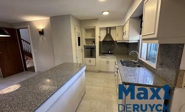 Importante chalet en la barranca de Quilmes