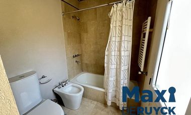 Importante chalet en la barranca de Quilmes