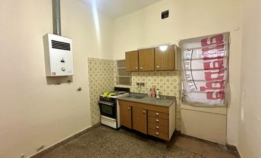 Casa al Frente de 2 dormitorios