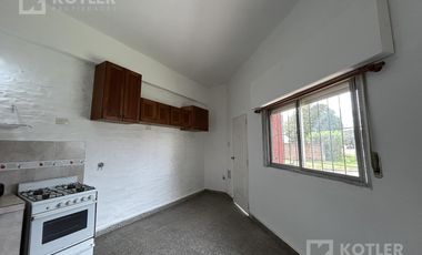 Depto. tipo casa a nuevo sin expensas!