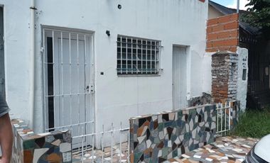 DEPARTAMENTO TIPO CASA AL FRENTE