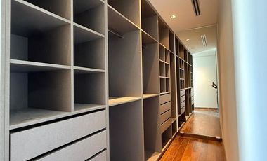 Casa en venta y alquiler al río en El Yacht, Nordelta