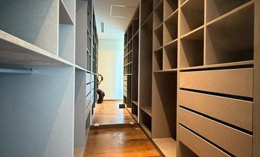 Casa en venta y alquiler al río en El Yacht, Nordelta