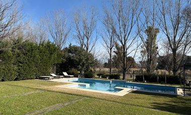 Casa en Alquiler Temporario, 8 Dormitorios, en La Lomada, Pilar, GBA Norte