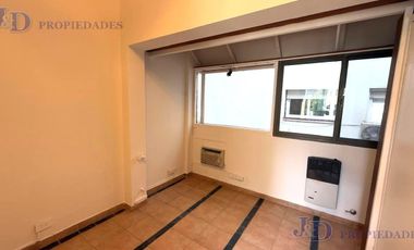 CUATRO AMBIENTES DE CATEGORIA EN RECOLETA CON ESPECTACULAR VISTA ABIERTA