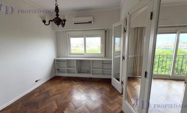 CUATRO AMBIENTES DE CATEGORIA EN RECOLETA CON ESPECTACULAR VISTA ABIERTA