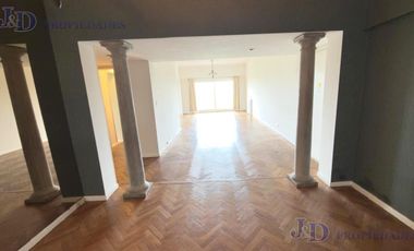 CUATRO AMBIENTES DE CATEGORIA EN RECOLETA CON ESPECTACULAR VISTA ABIERTA